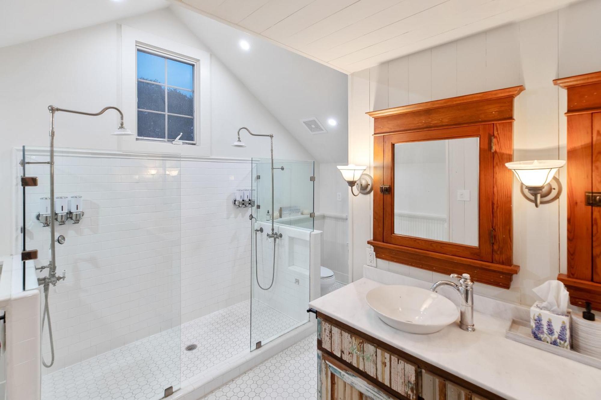 Historic 1871 Coastal Breeze With Heated Pool - Restoring Galveston Villa Kültér fotó